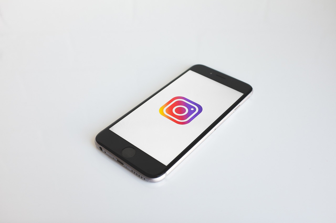 How to boost instagram story